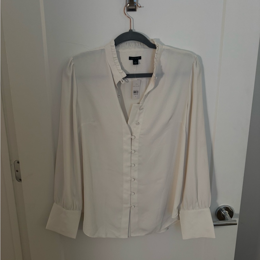 Ann Taylor Cream Button-Up Women’s Blouse